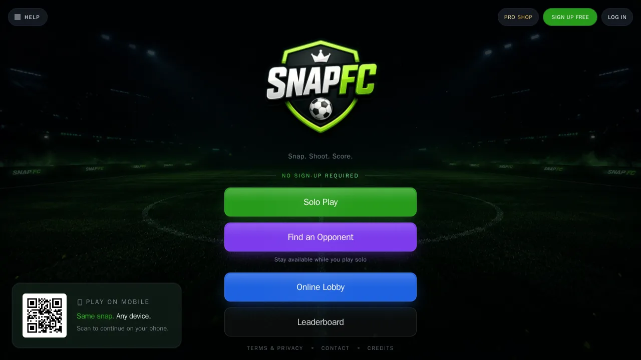 SnapFC gameplay: SnapFC | Online Tabletop Soccer & Button Football Game screenshot 1